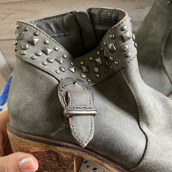 BareTraps booties - Picture 3 of 4